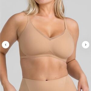 Honeylove  Wire Free Cross Over Bra Plus Sz 3XL in Nude/Sand